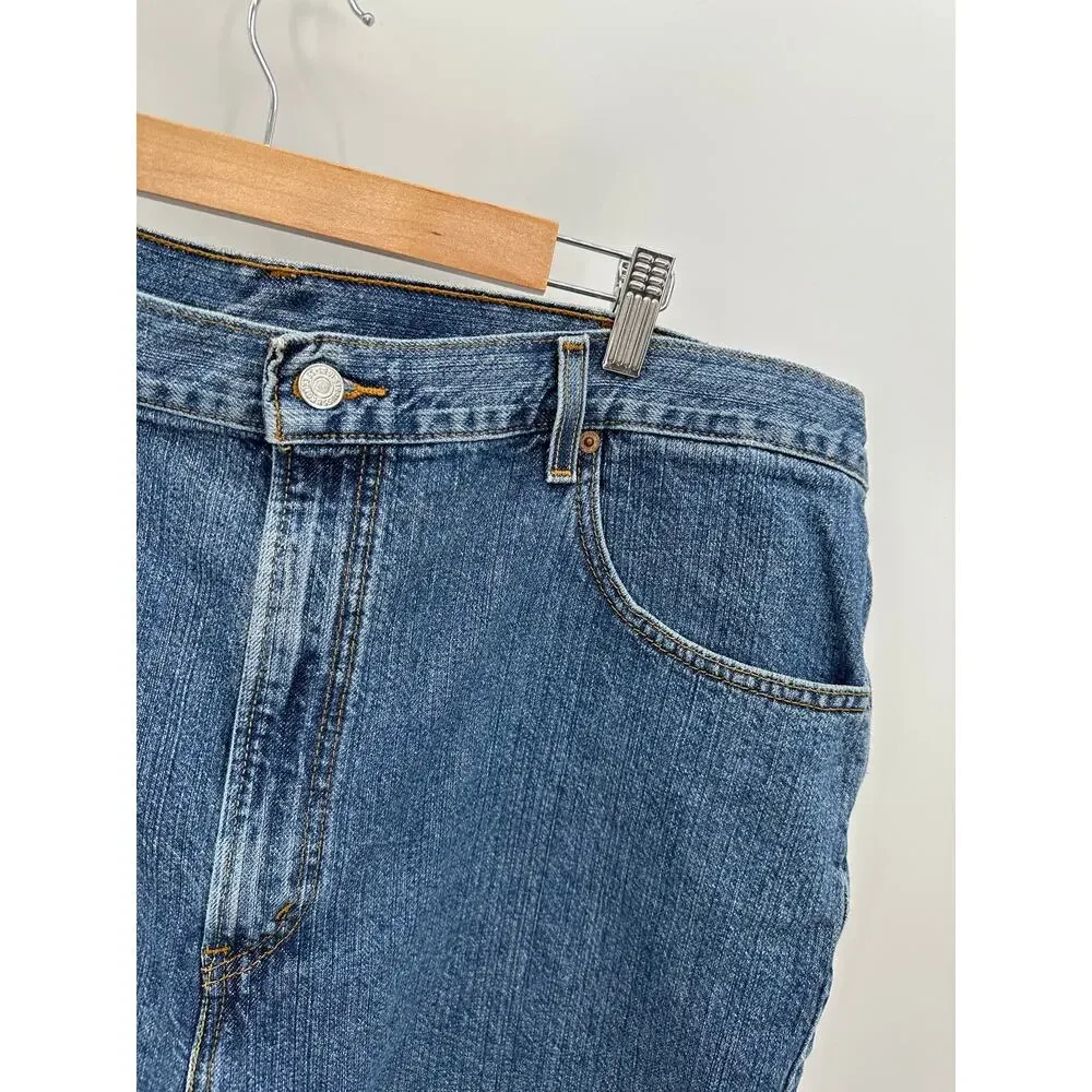Levi's Red Tab 505 Men's Medium Wash Denim Jean Shorts Size 42 Dad Shorts Casual